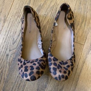 Women’s mossimo leopard flats, size 9.5